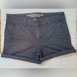 American Eagle Twill Midi Shorts (8)